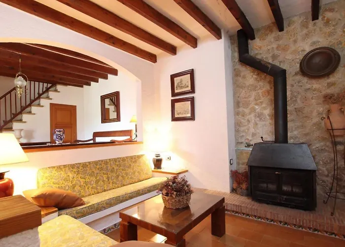 Holiday home Traditionelle In Der Naehe Von By Interhome